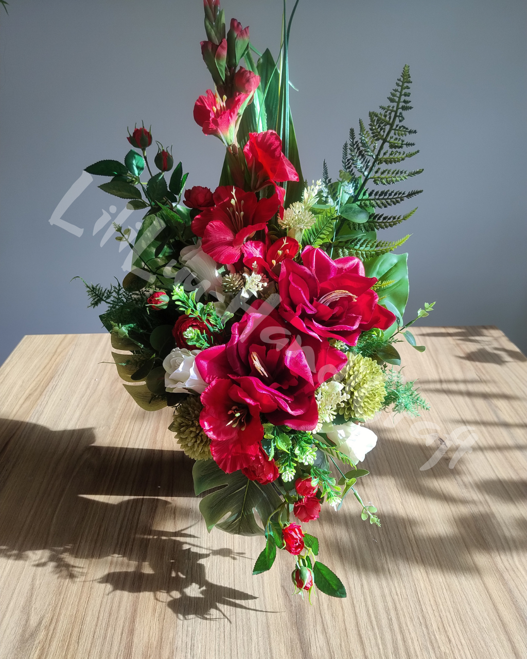 (FF3-3) Efektowny, dwuczęściowy komplet nagrobny w intensywnej czerwieni