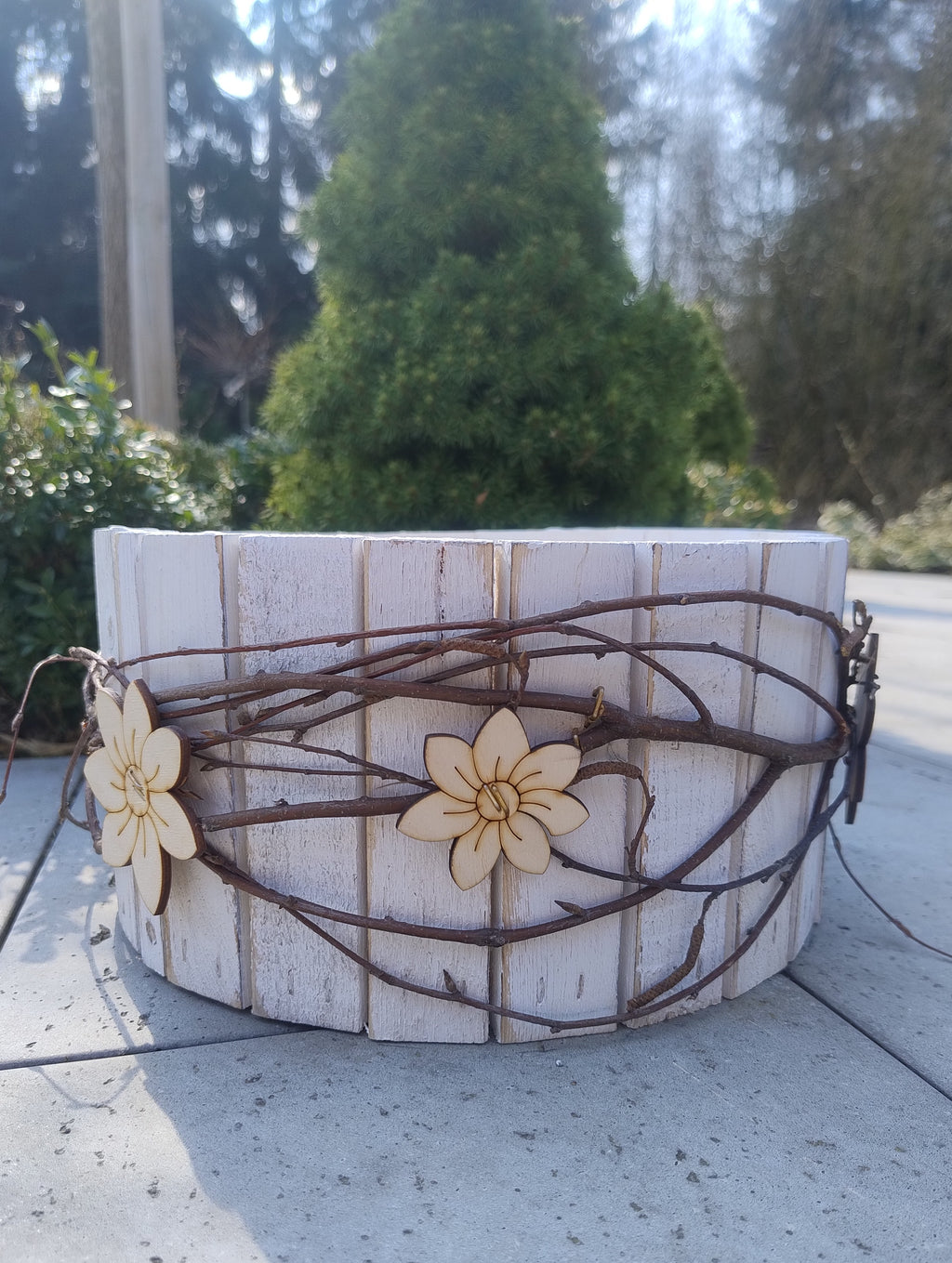 (DS8-1/L/WHITE) Drewniana Osłonka Sztachetowa