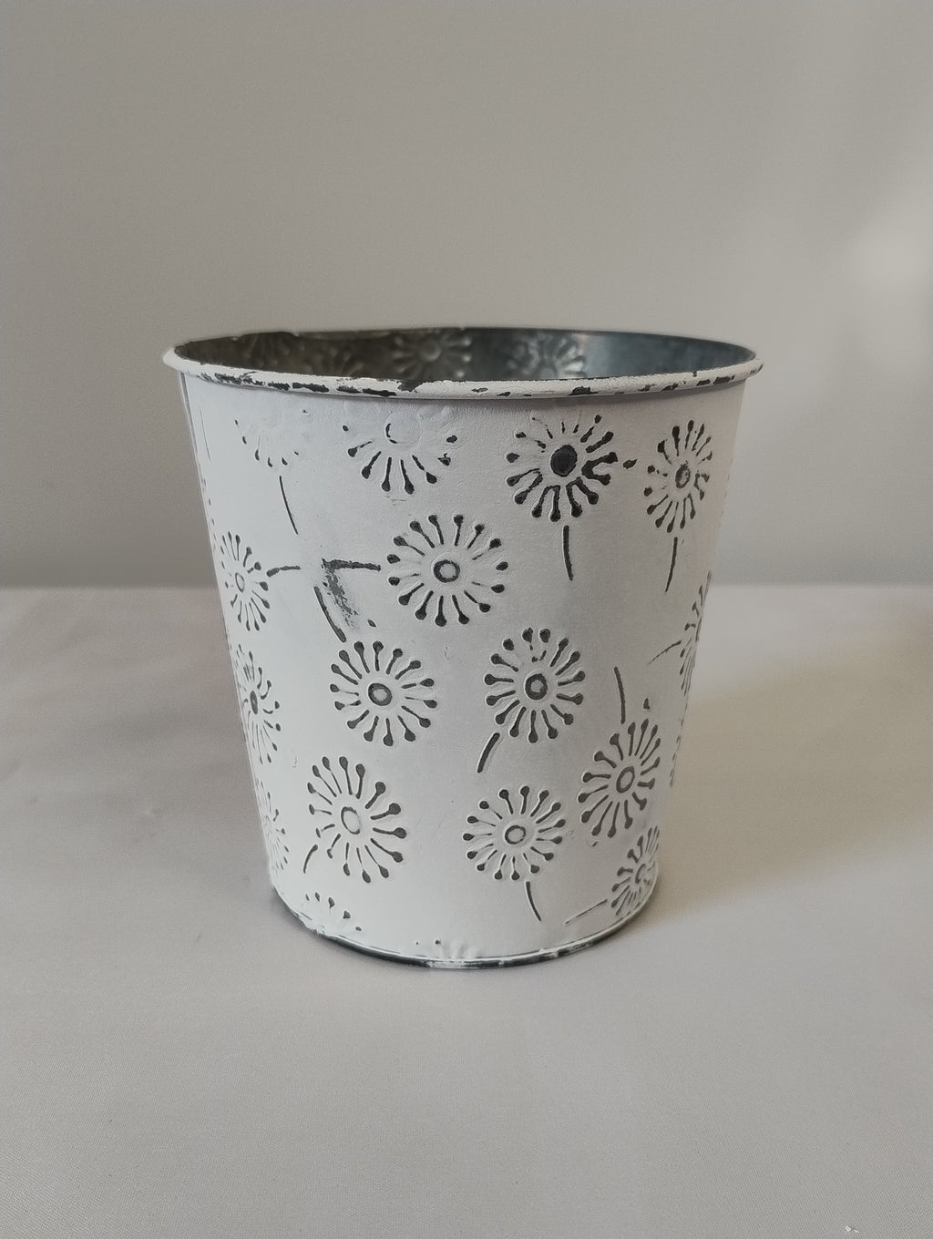 (DS8-2 182570) Metalowa osłonka na doniczkę