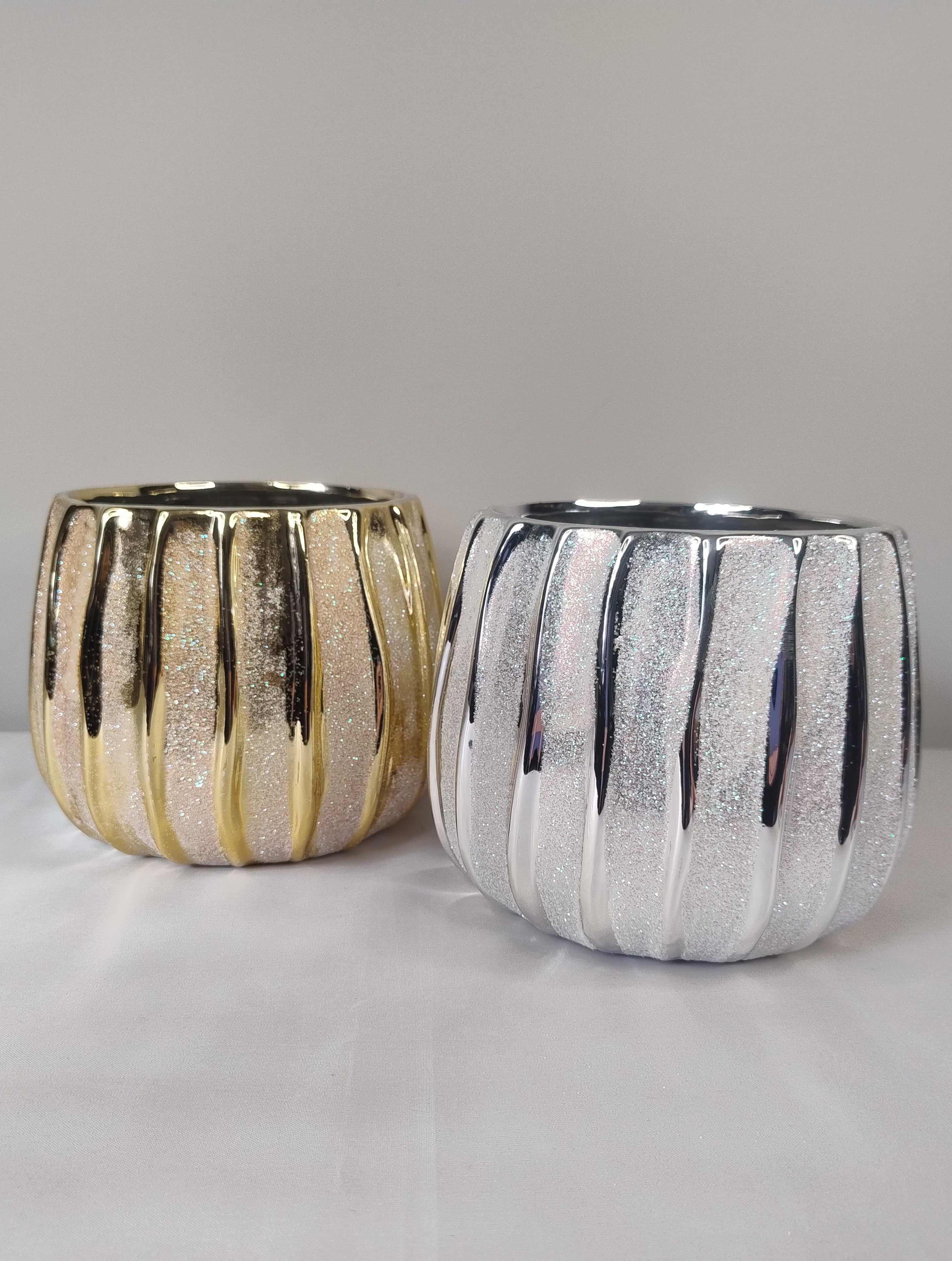 (DS9-1 05.295.16) Doniczka ceramiczna